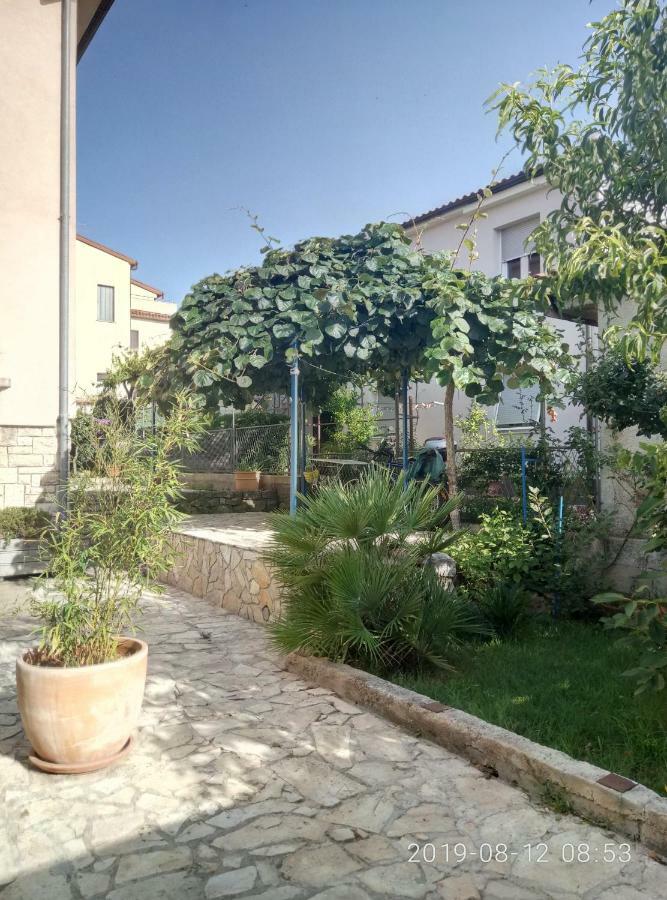 PUY Apartman Vivian מראה חיצוני תמונה